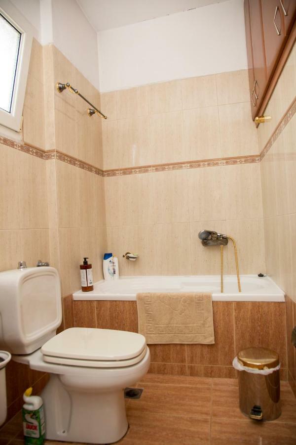 סרס Veta'S Spacious Central Apartment מראה חיצוני תמונה