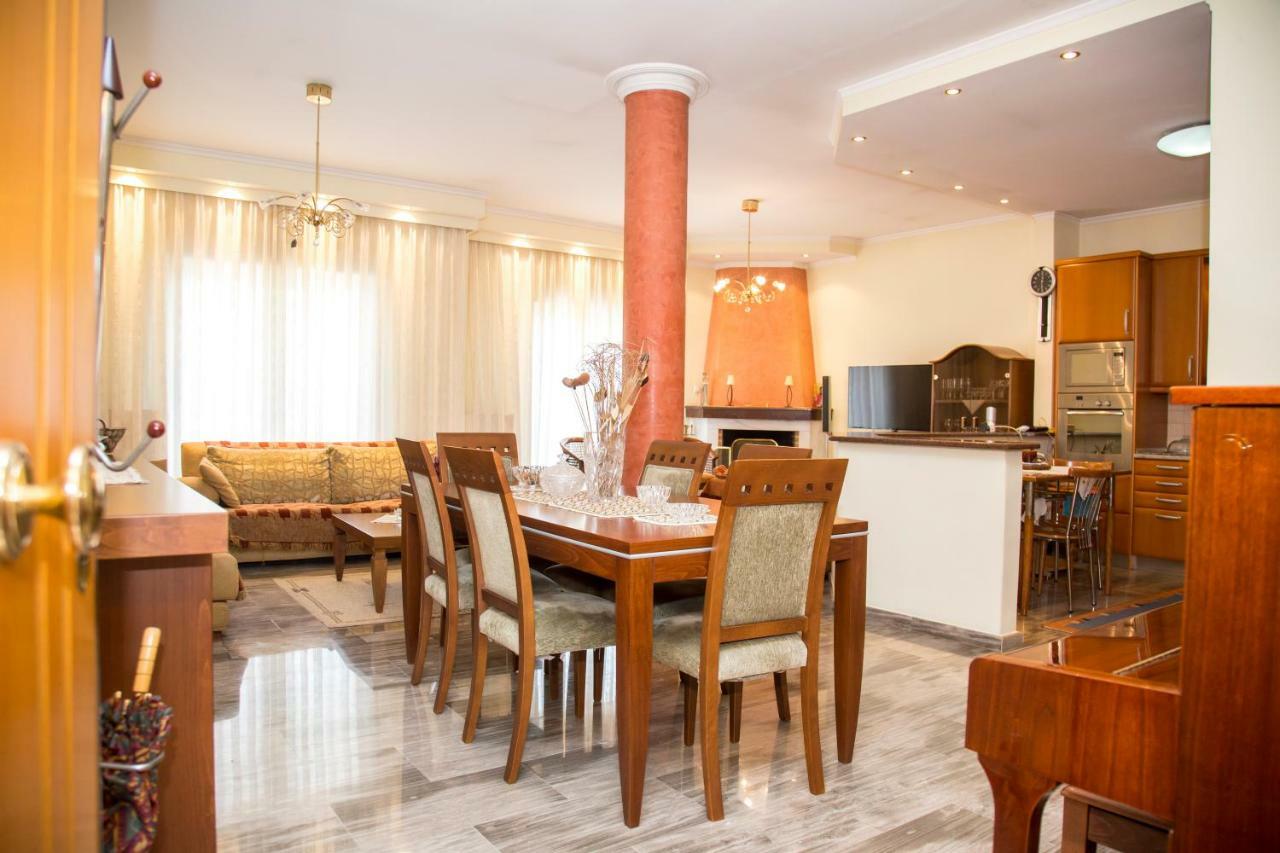 סרס Veta'S Spacious Central Apartment מראה חיצוני תמונה
